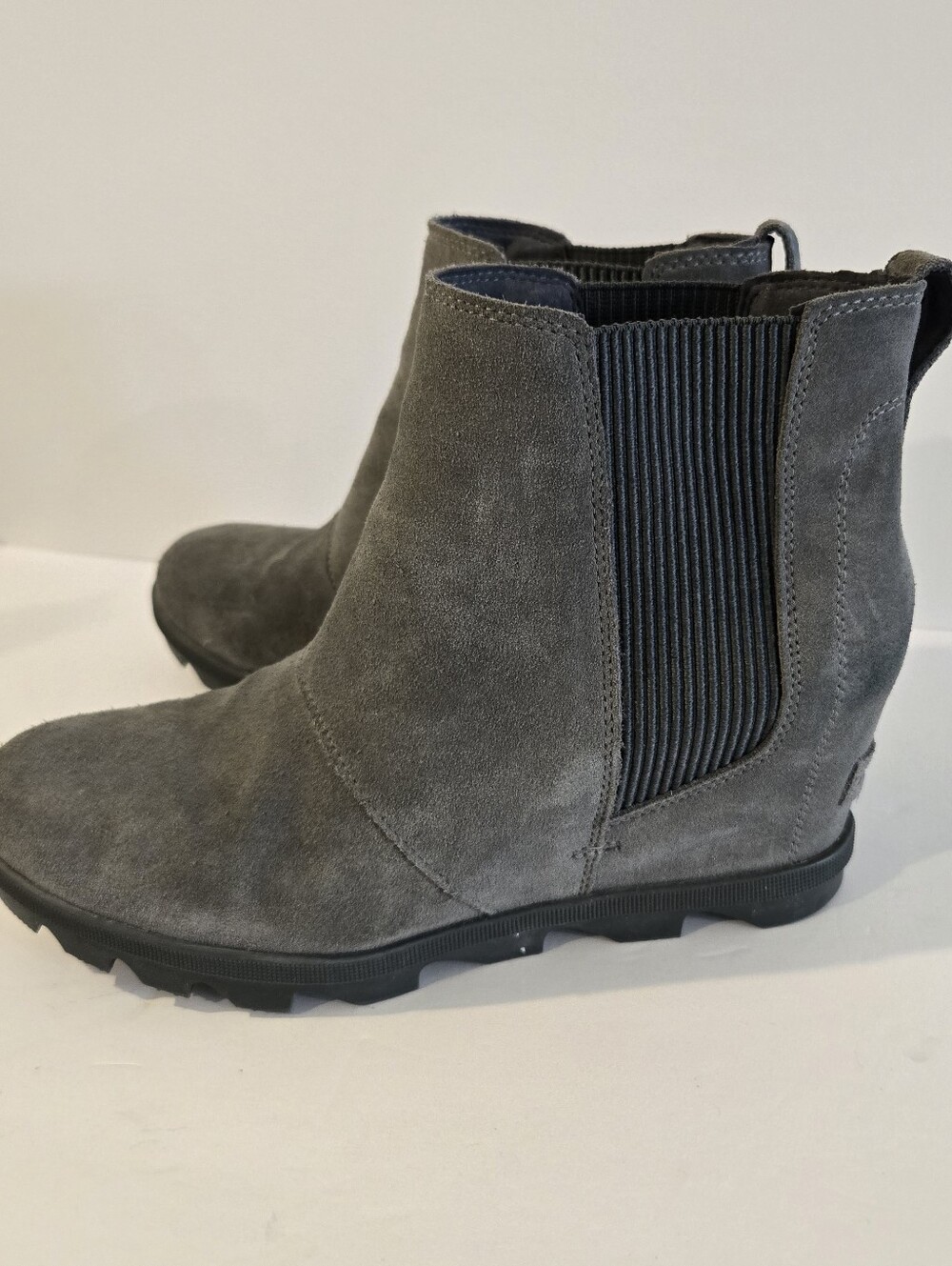 Sorel Joan of Rhapsody Chelsea Gray Leather Ankle Boots Sz 10.5 Shoes Womens